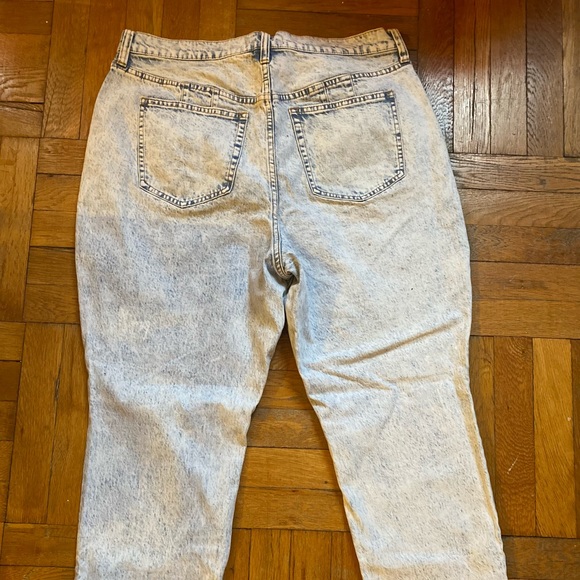 NWT Free People curvy button fly acid washed jeans - Picture 11 of 12